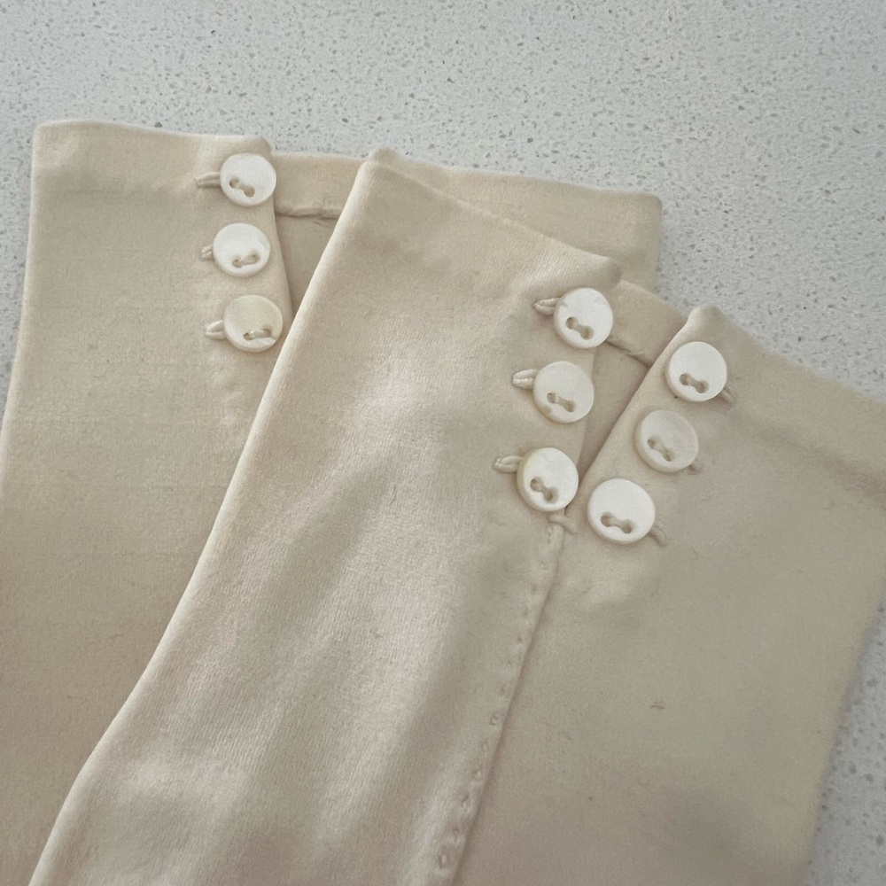 Vintage assorted Women's Gloves Set - Sage, Cream, Black, Light Blue - Picture 2 of 6